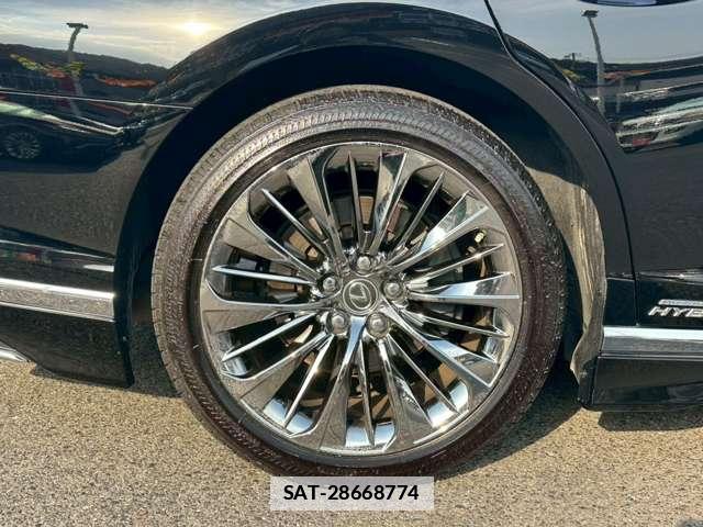 Lexus LS 2017-12 7795634-11