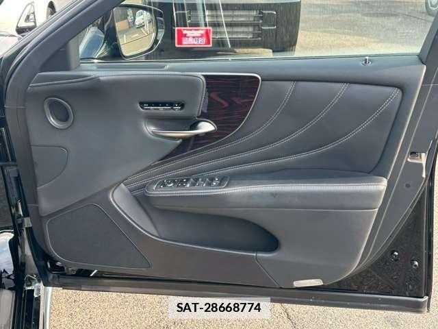 Lexus LS 2017-12 7795634-14