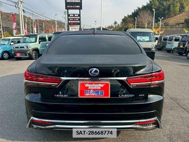 Lexus LS 2017-12 7795634-4