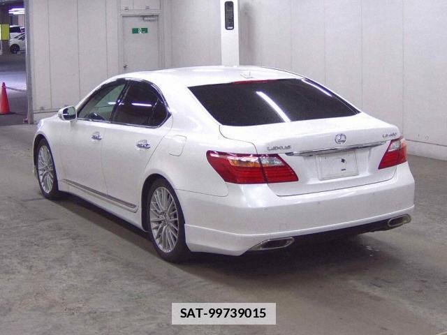 Lexus LS 2011-12 7796125-1