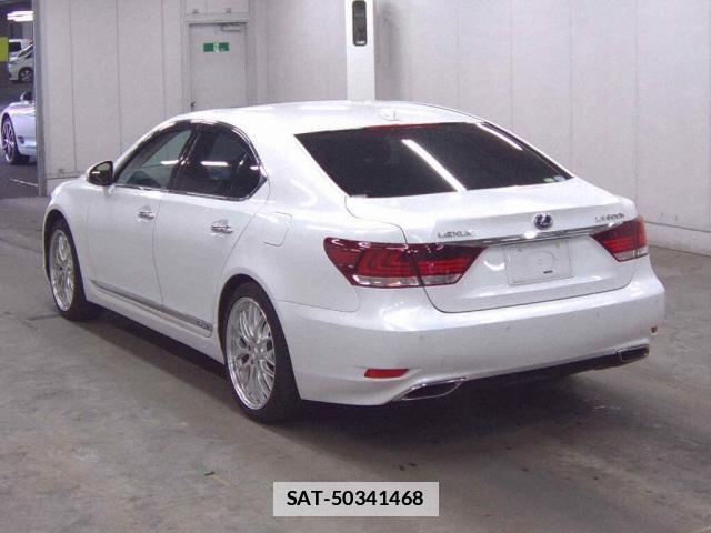 Lexus LS 2013-03 7796160-1