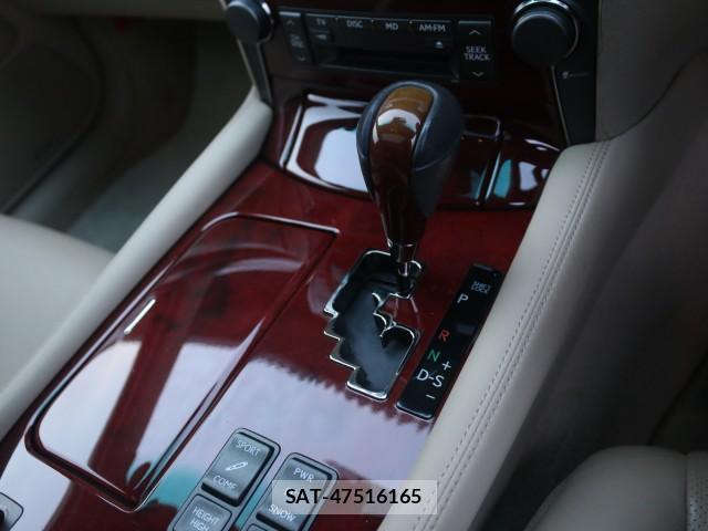 Lexus LS 2006-11 7796274-15