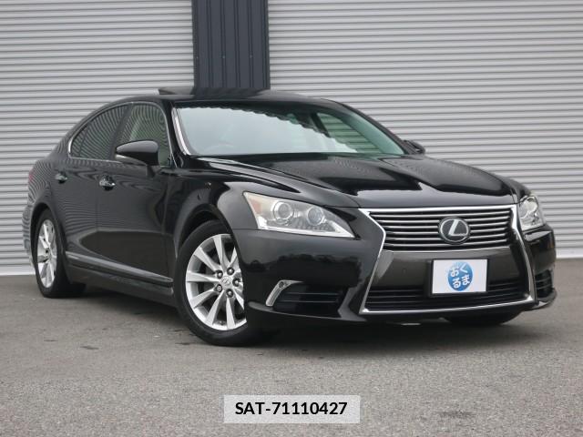 Lexus LS 2016-01 7796366-11