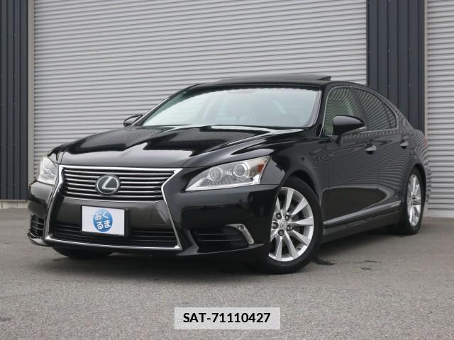 Lexus LS 2016-01 7796366-12