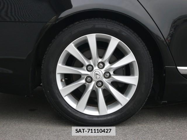 Lexus LS 2016-01 7796366-19