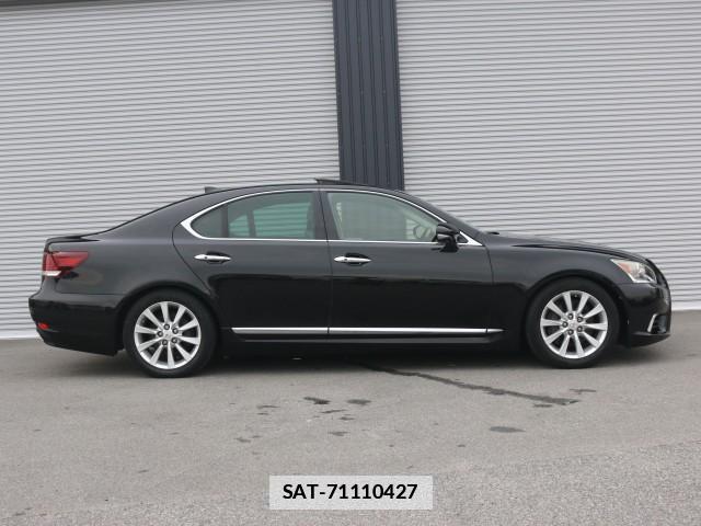Lexus LS 2016-01 7796366-3