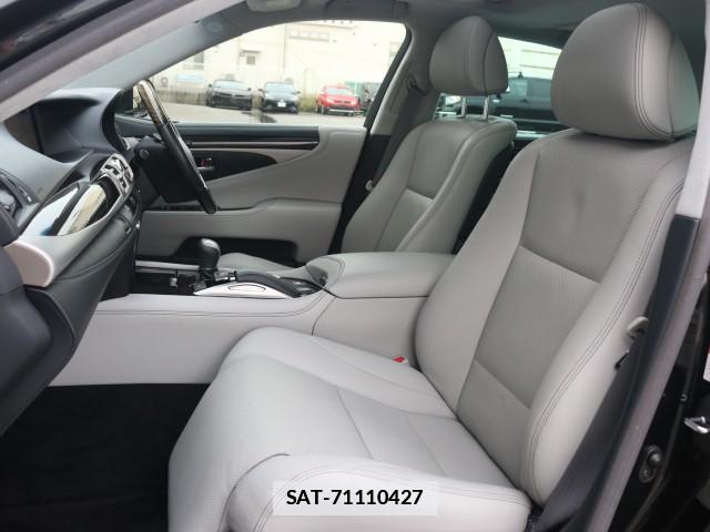 Lexus LS 2016-01 7796366-5