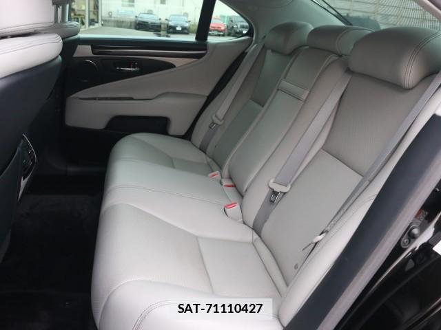 Lexus LS 2016-01 7796366-6