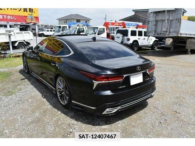 Lexus LS 2018-02 7796517-1