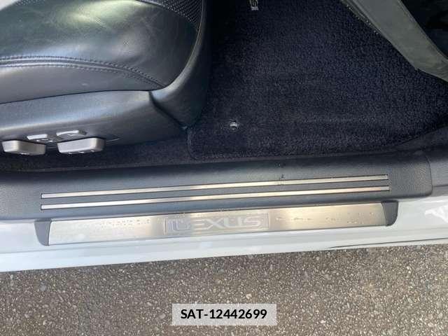 Lexus LS 2012-02 7796951-14