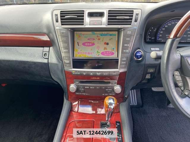 Lexus LS 2012-02 7796951-7