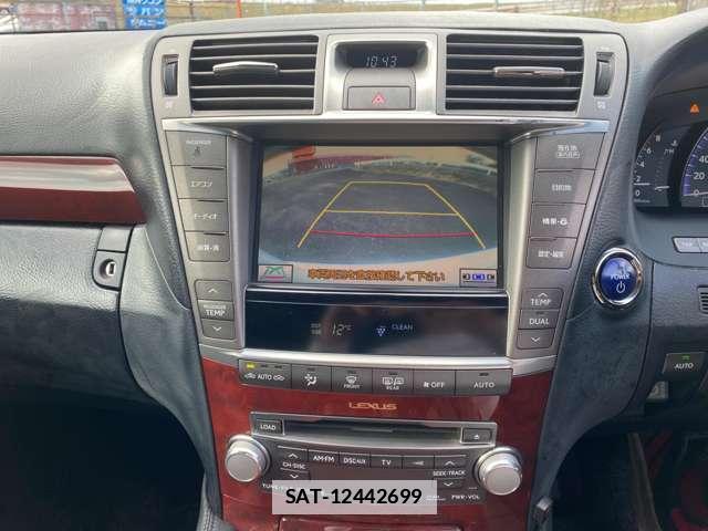 Lexus LS 2012-02 7796951-9