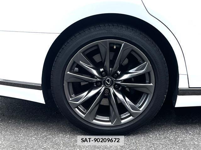 Lexus LS 2018-01 7798241-19
