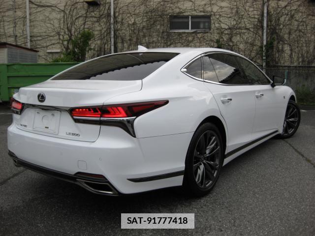 Lexus LS 2018-08 7800503-1