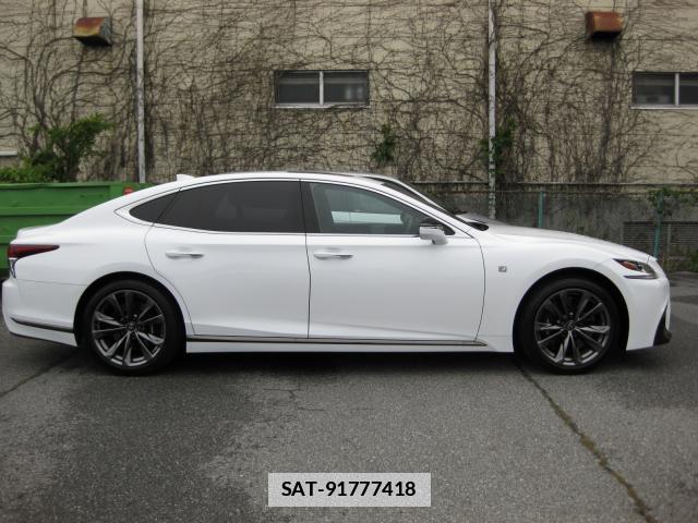 Lexus LS 2018-08 7800503-3