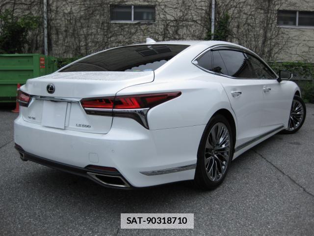 Lexus LS 2019-07 7800504-1