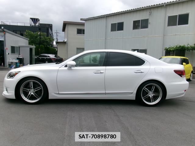 Lexus LS 2015-02 7800526-10