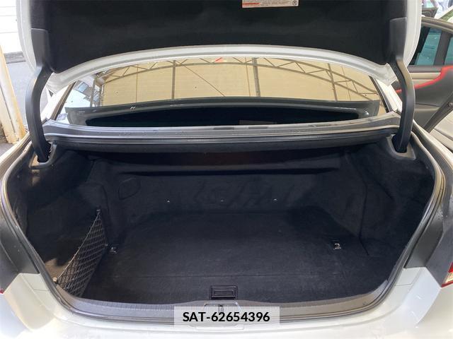 Lexus LS 2015-03 7800710-17