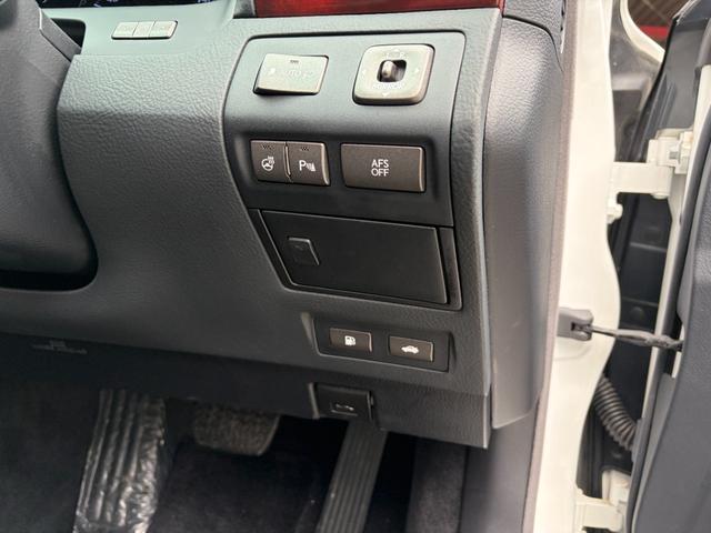 Lexus LS 2006-11 7802172-19