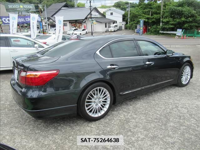 Lexus LS 2010-02 7802657-1