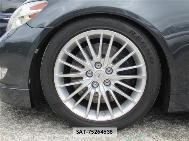 Lexus LS 2010-02 7802657-12