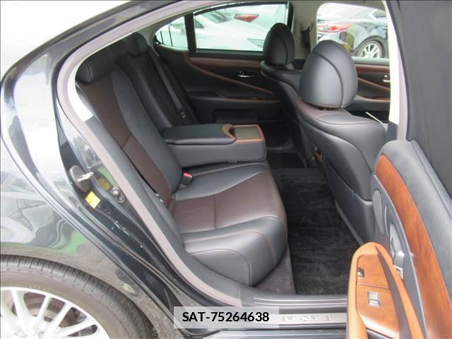 Lexus LS 2010-02 7802657-15