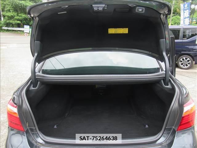 Lexus LS 2010-02 7802657-18