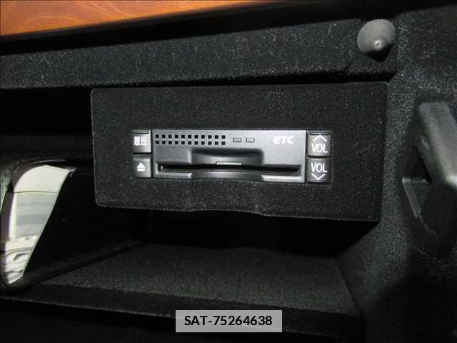 Lexus LS 2010-02 7802657-8