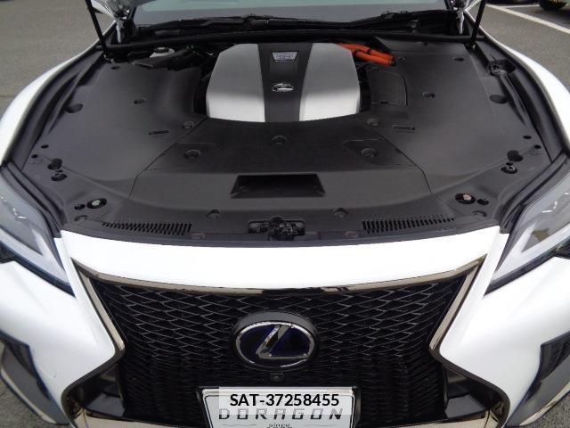 Lexus LS 2021-05 7802902-10