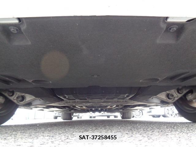 Lexus LS 2021-05 7802902-12