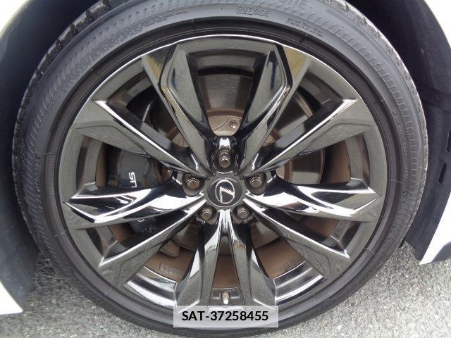 Lexus LS 2021-05 7802902-14