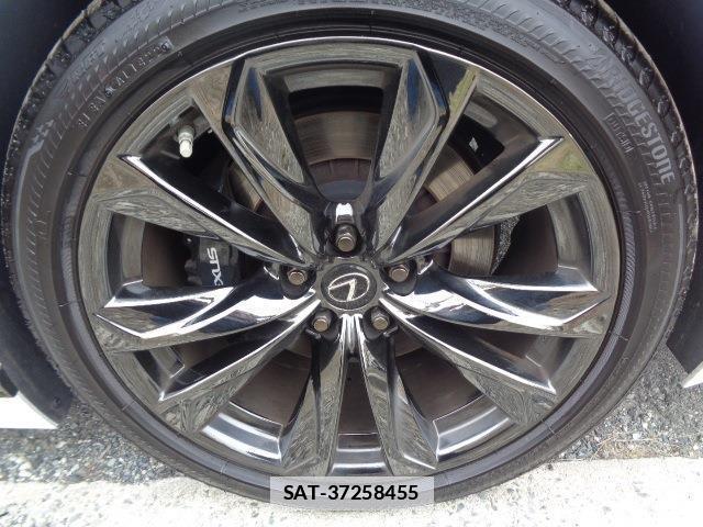 Lexus LS 2021-05 7802902-15