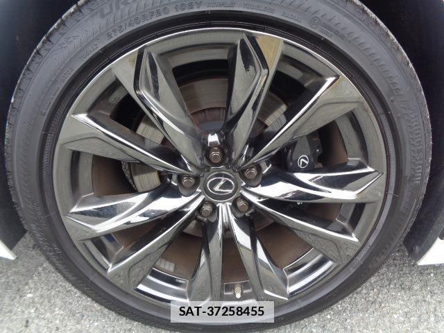 Lexus LS 2021-05 7802902-16