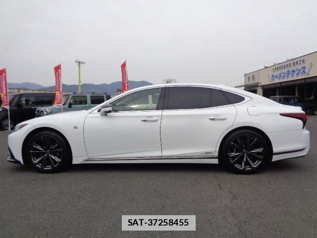 Lexus LS 2021-05 7802902-2