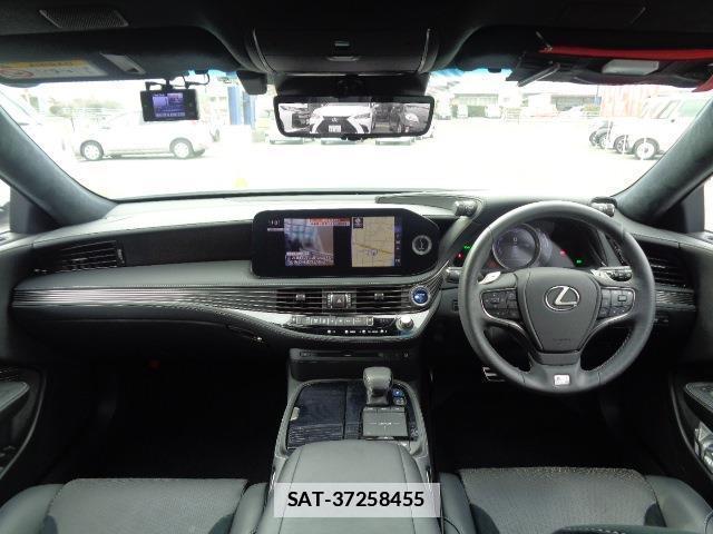 Lexus LS 2021-05 7802902-6