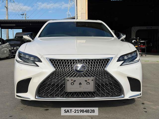 Lexus LS 2018-10 7803755-1