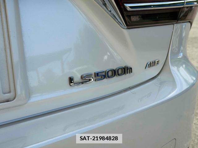 Lexus LS 2018-10 7803755-11