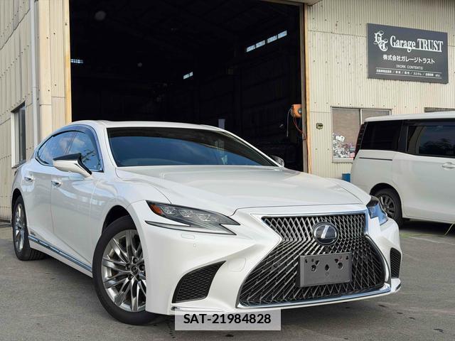 Lexus LS 2018-10 7803755-2