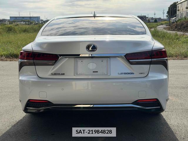 Lexus LS 2018-10 7803755-7