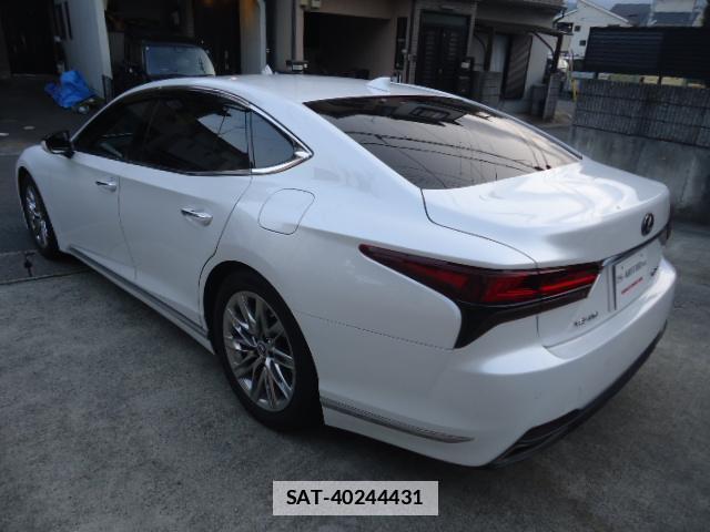 Lexus LS 2021-03 7804626-14