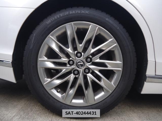 Lexus LS 2021-03 7804626-19