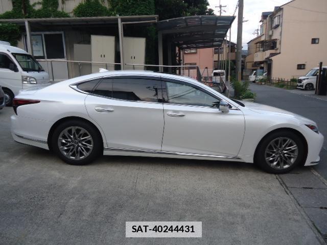 Lexus LS 2021-03 7804626-3