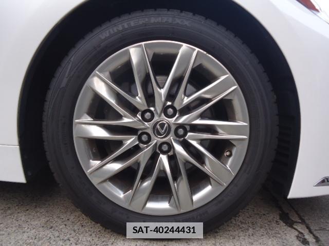 Lexus LS 2021-03 7804626-8