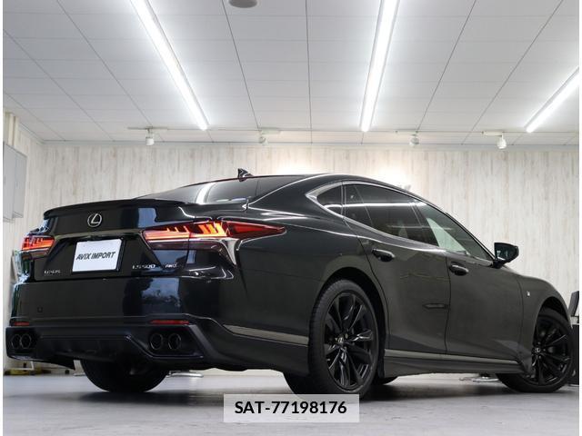 Lexus LS 2020-03 7805452-1