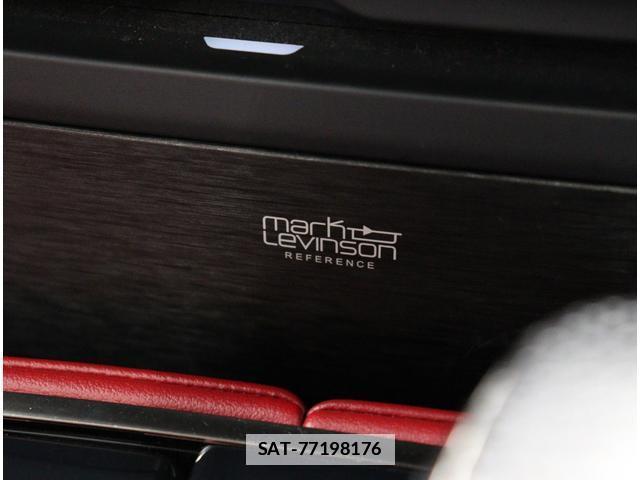 Lexus LS 2020-03 7805452-15