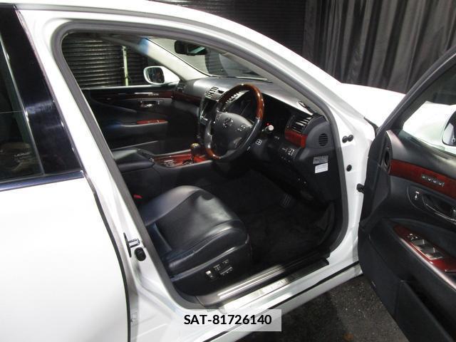 Lexus LS 2009-03 7806172-12