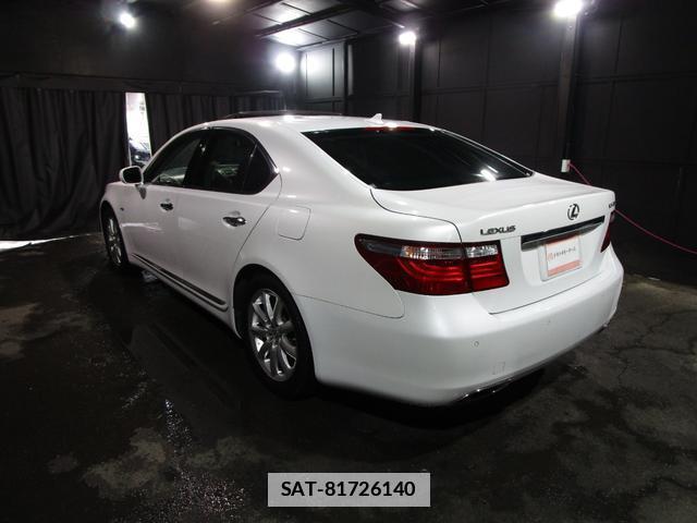 Lexus LS 2009-03 7806172-4