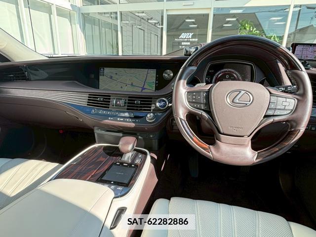 Lexus LS 2018-03 7806199-4