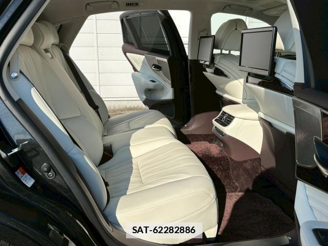 Lexus LS 2018-03 7806199-7