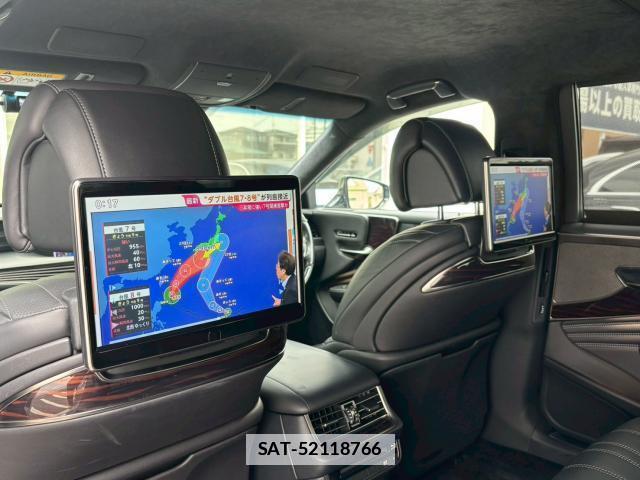 Lexus LS 2017-12 7806201-5